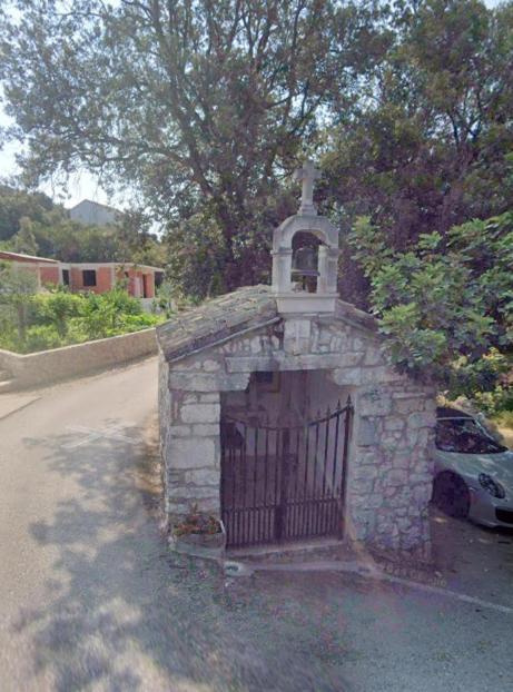 Holiday Home Villa Kastel Zrnovo エクステリア 写真