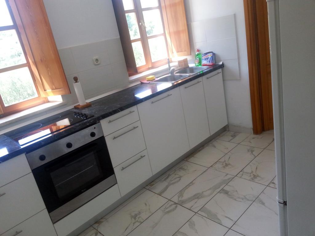 Holiday Home Villa Kastel Zrnovo 部屋 写真